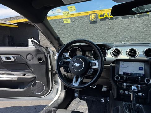 Used 2020 Ford Mustang GT Premium w/ Black Accent Package RWD image 23