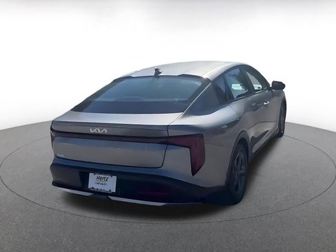 Used 2025 Kia K4 LXS image 12