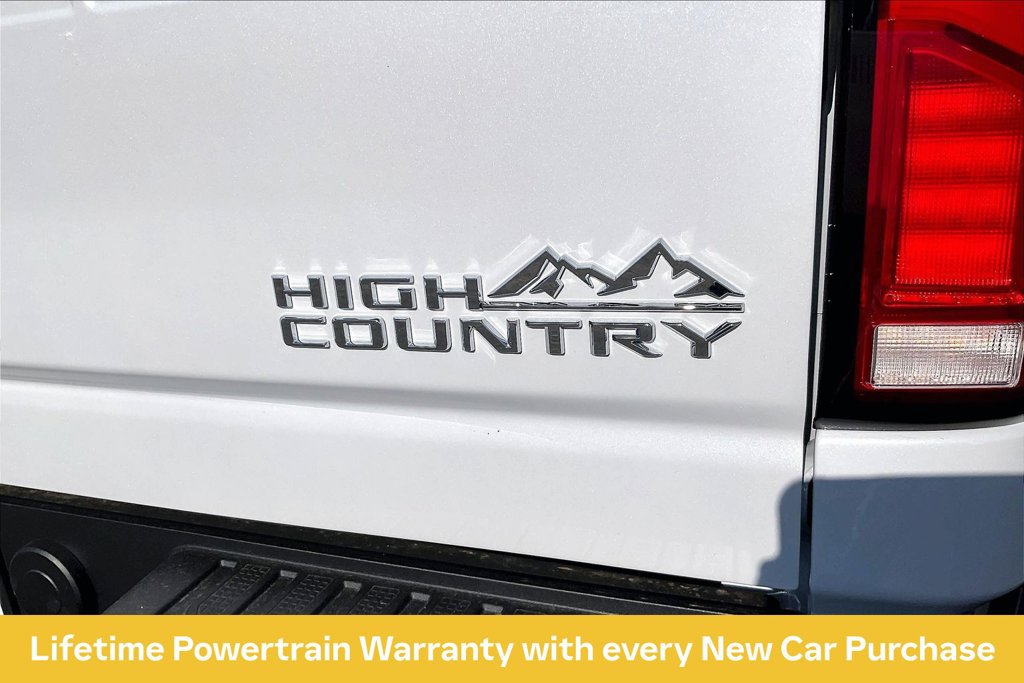 New 2026 Chevrolet Silverado 2500 High Country w/ High Country Premium Package AWD/4WD image 9
