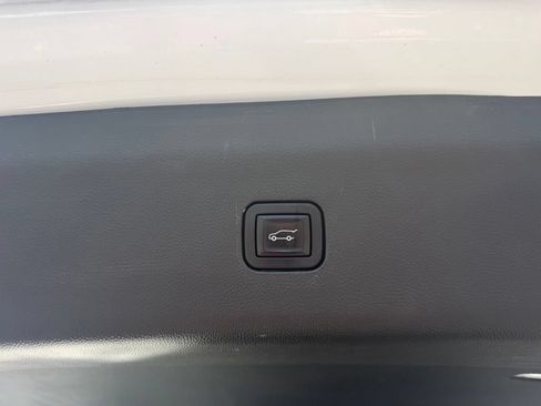 Used 2021 Buick Enclave Premium w/ Surround and Sites Package FWD image 17