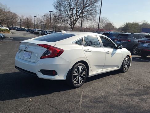 Used 2018 Honda Civic EX-T image 5