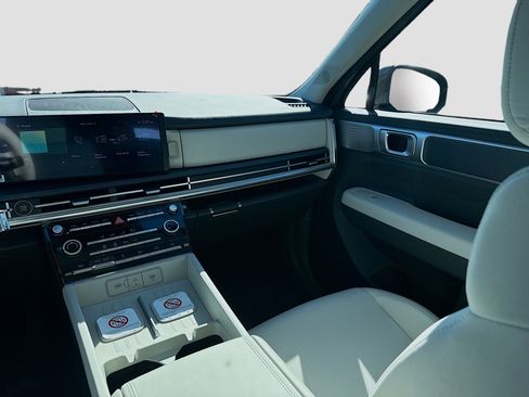 New 2026 Hyundai Santa Fe SE image 16