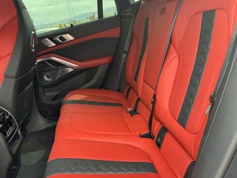 Used 2025 BMW X6 M Competition w/ Executive Package image 13