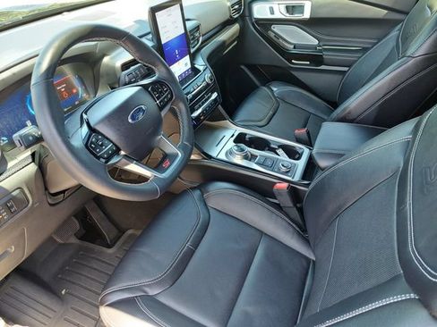 Used 2024 Ford Explorer ST w/ Equipment Group 401A AWD/4WD image 9