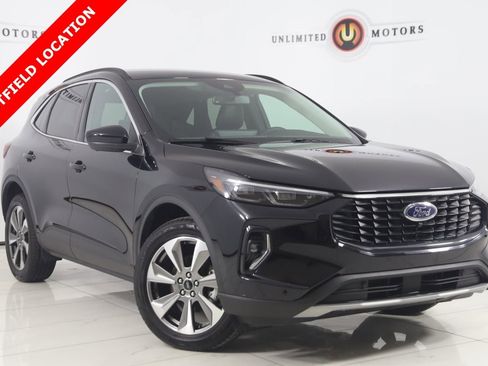 Used 2023 Ford Escape Platinum image 1