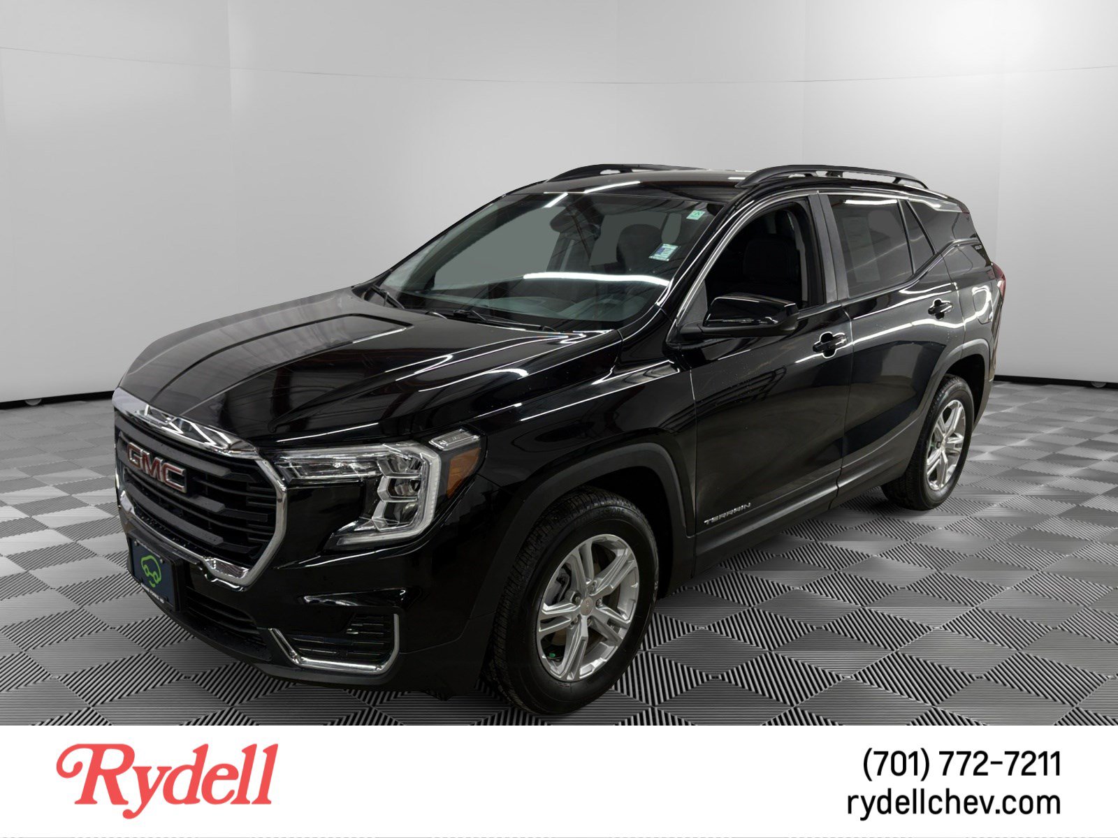 Certified 2022 GMC Terrain SLE w/ Driver Convenience Package AWD/4WD image 1