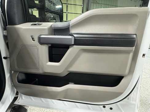 Used 2022 Ford F250 XLT w/ XLT Value Package image 13