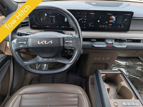 Certified 2024 Kia EV9 Land AWD/4WD image 18