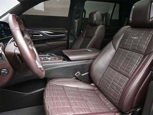 Used 2024 Cadillac Escalade Sport Platinum image 15