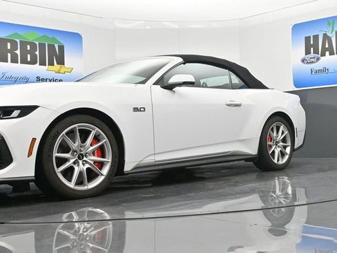 Used 2024 Ford Mustang GT Premium image 8