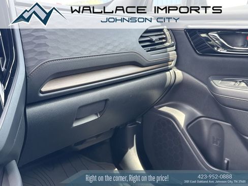 Used 2025 Subaru Forester Touring AWD/4WD image 21