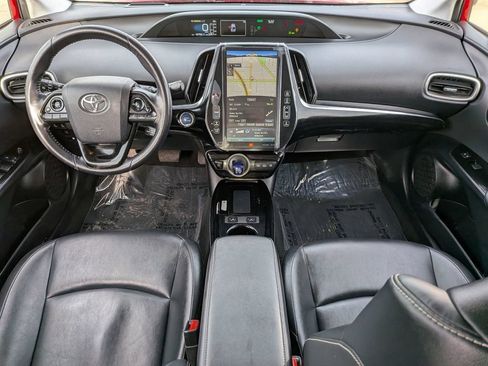 Used 2020 Toyota Prius Prime Limited FWD image 4