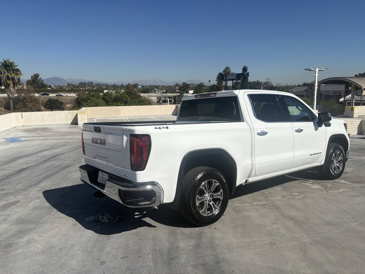 Used 2025 GMC Sierra 1500 SLT AWD/4WD image 35