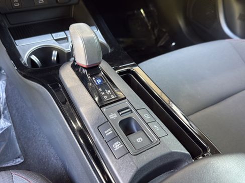 Used 2023 Toyota Prius Prime FWD image 22