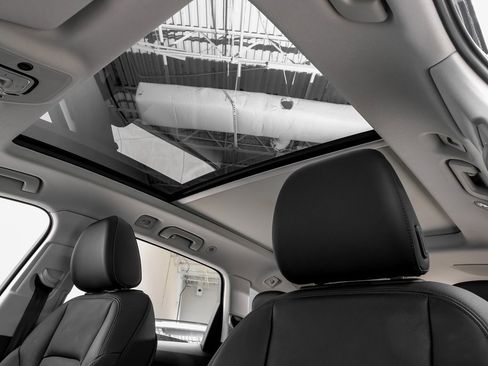 Used 2023 Audi Q7 3.0T Premium Plus image 8