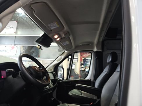 Used 2025 RAM ProMaster 2500 w/ Convenience Group FWD image 16