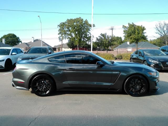 Used 2016 Ford Mustang Shelby GT350 w/ Technology Package RWD image 5