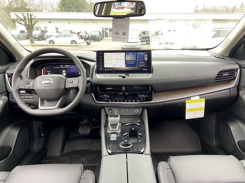 New 2026 Nissan Rogue Platinum image 16