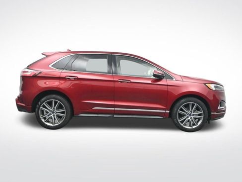 Used 2019 Ford Edge Titanium w/ Equipment Group 301A image 4