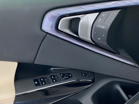 New 2026 BMW X3 xDrive30 w/ M Sport Package image 11