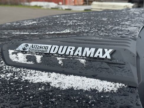 Used 2023 Chevrolet Silverado 2500 LTZ w/ LTZ Plus Package image 43