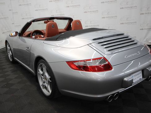 Used 2006 Porsche 911 Carrera S RWD image 32