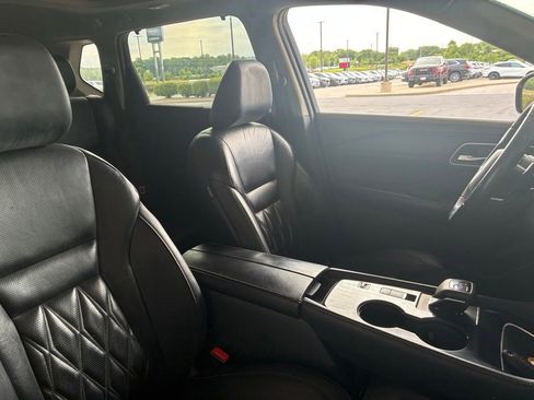 Used 2021 Nissan Rogue Platinum FWD image 4