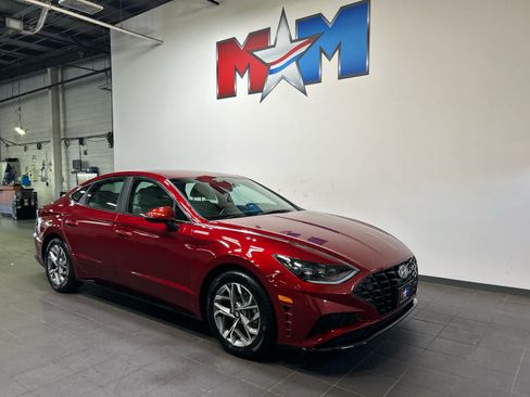 Used 2023 Hyundai Sonata SEL w/ Cargo Package FWD image 2