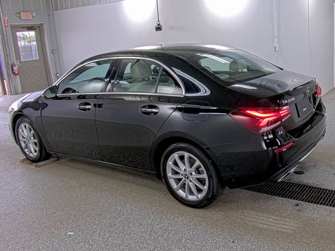 Used 2022 Mercedes-Benz A 220 image 6