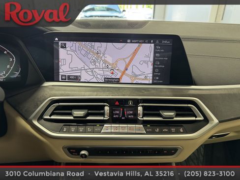 Used 2021 BMW X5 M50i image 22