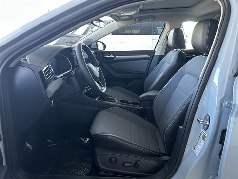 New 2026 Volkswagen Jetta SE image 11