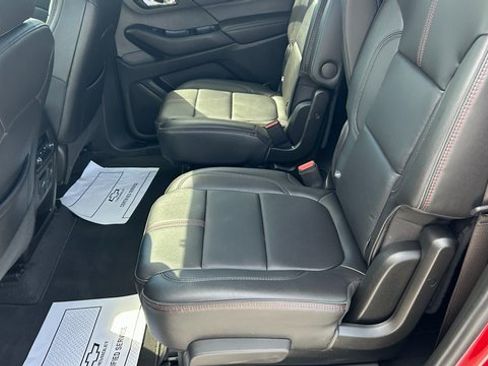 Certified 2023 Chevrolet Traverse RS image 32