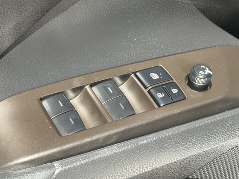 Certified 2022 Toyota Camry SE w/ Convenience Package FWD image 25