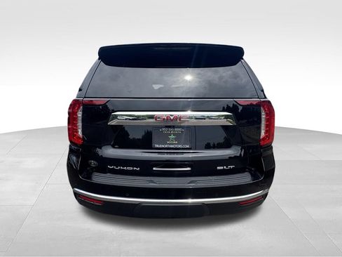 Used 2024 GMC Yukon XL SLT w/ SLT Luxury Package AWD/4WD image 9