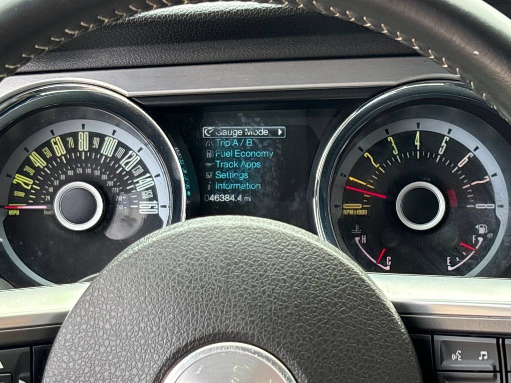Used 2013 Ford Mustang Premium RWD image 21