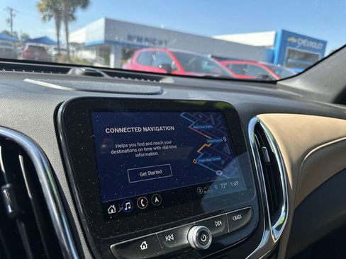 Used 2024 Chevrolet Equinox Premier image 23