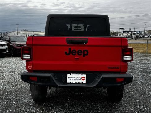 Used 2021 Jeep Gladiator Sport image 24