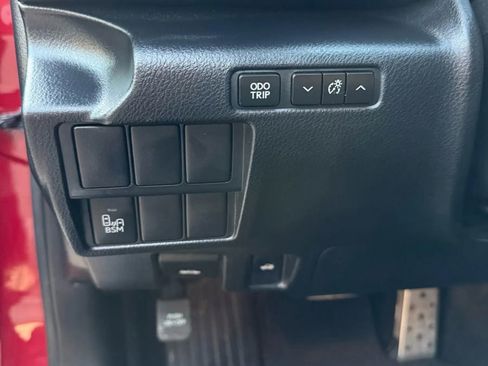 Used 2015 Lexus IS 250 image 23