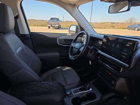 Used 2025 Ford Bronco Sport Badlands image 19
