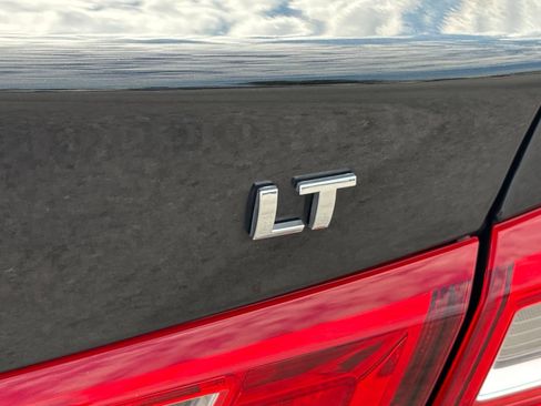 Used 2023 Chevrolet Malibu LT FWD image 11
