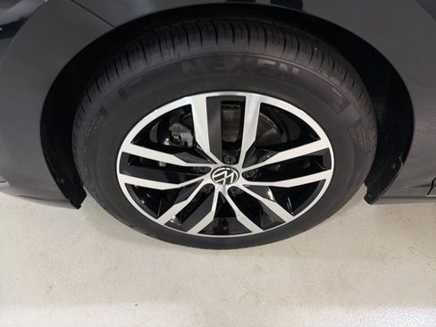 Certified 2026 Volkswagen Jetta SE FWD image 11