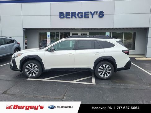 New 2025 Subaru Outback Limited image 2