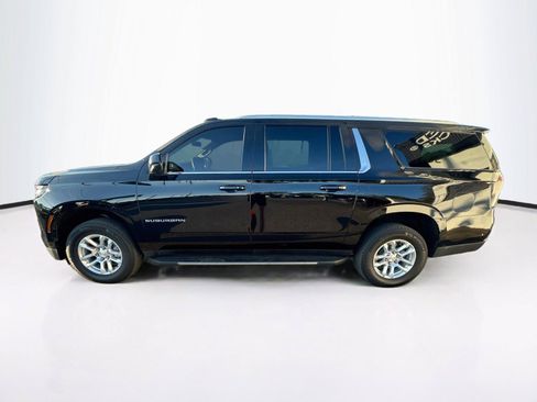 Used 2026 Chevrolet Suburban LS RWD image 2