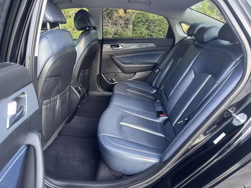 Used 2017 Hyundai Sonata Limited image 11