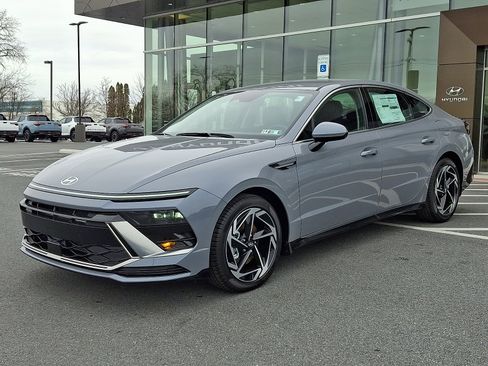 New 2026 Hyundai Sonata SEL image 2