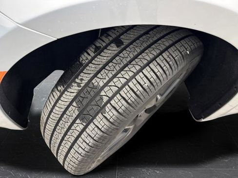 New 2026 Chrysler Pacifica Select w/ S Appearance Package image 36