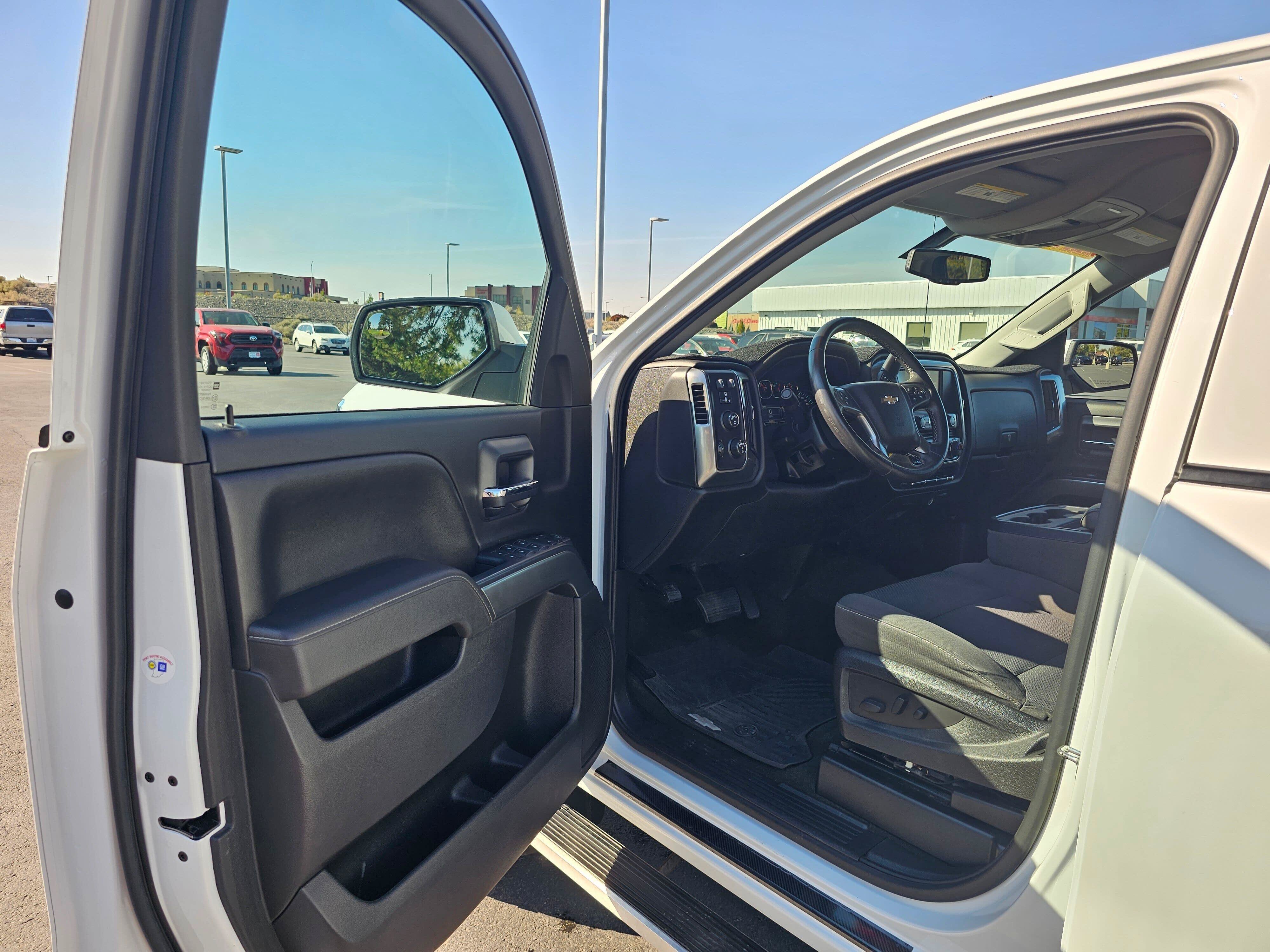 Used 2017 Chevrolet Silverado 1500 LT w/ All Star Edition AWD/4WD image 18