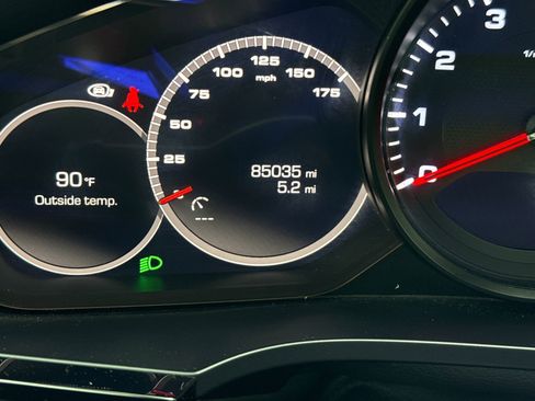 Used 2019 Porsche Cayenne AWD/4WD image 23