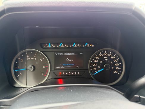 Used 2016 Ford F150 XLT w/ XTR Package image 15