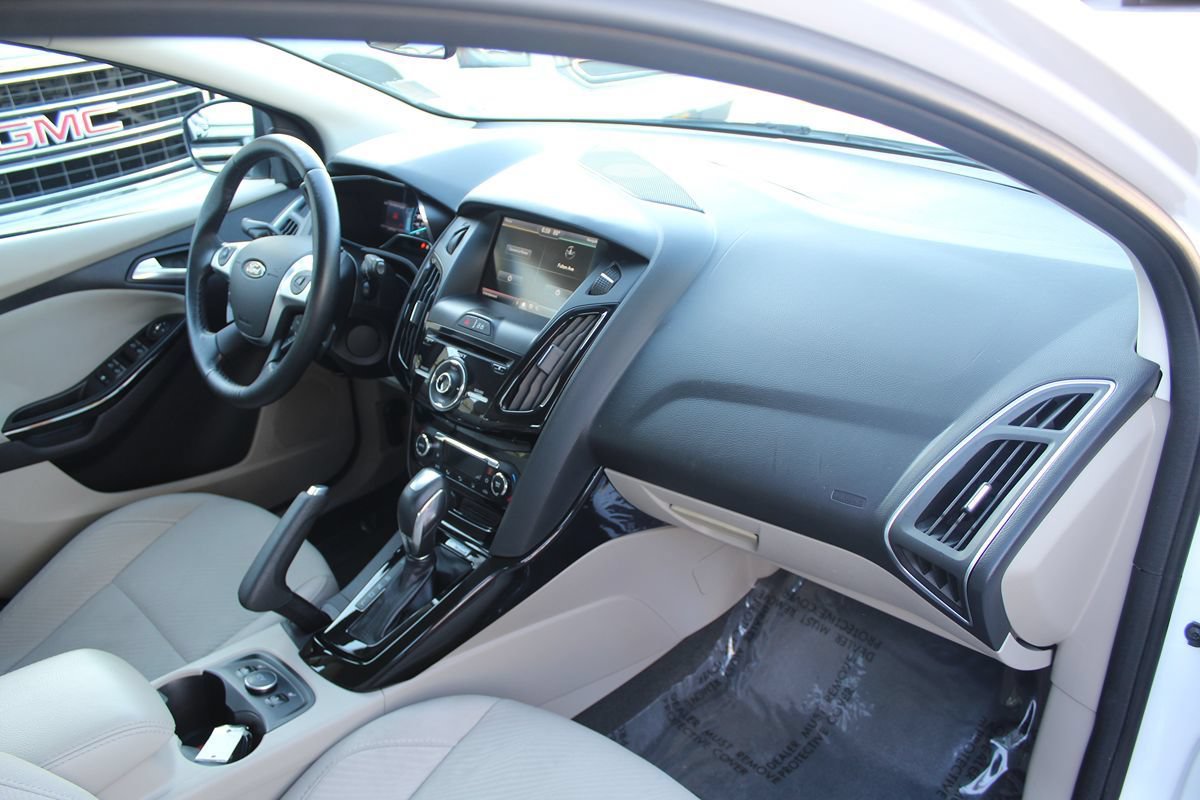 Used 2014 Ford Focus Electric Hatchback FWD image 19